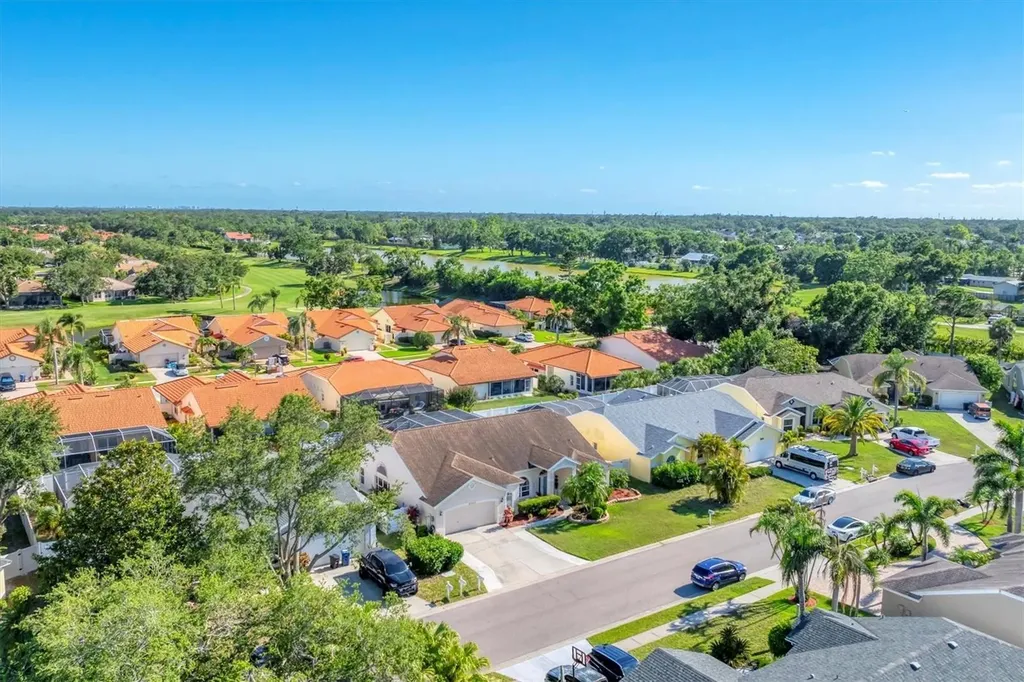 4585 Dover Street Circle E Bradenton FL 34203