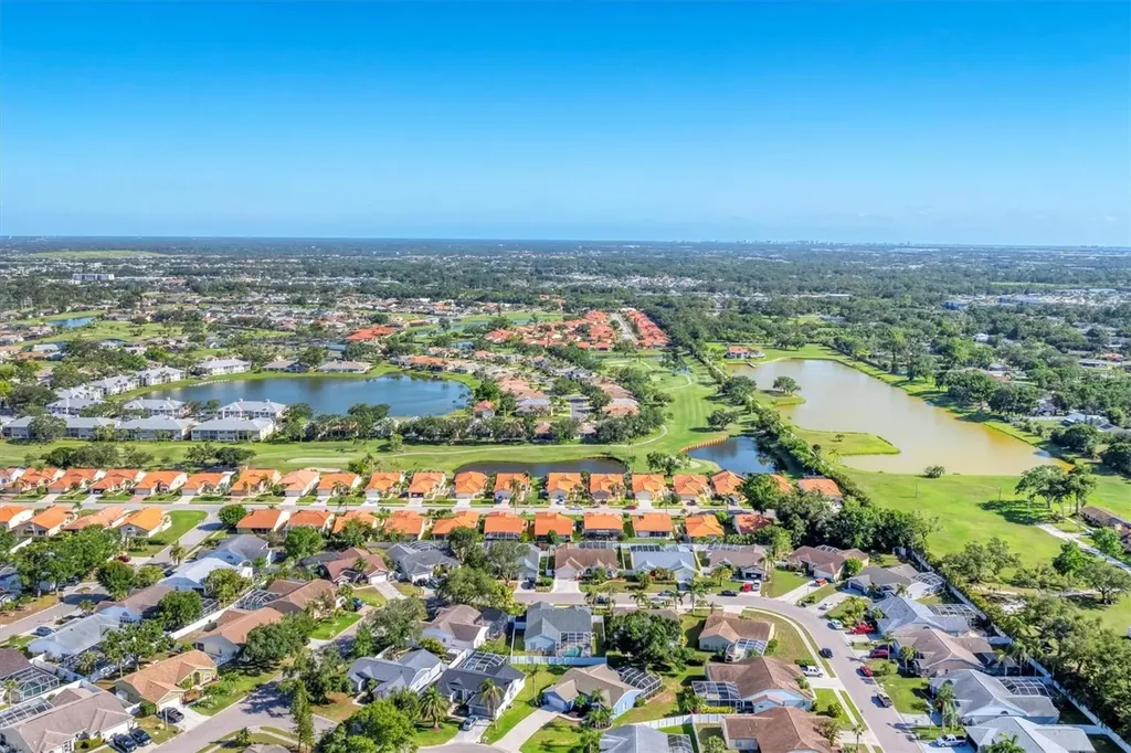4585 Dover Street Circle E Bradenton FL 34203