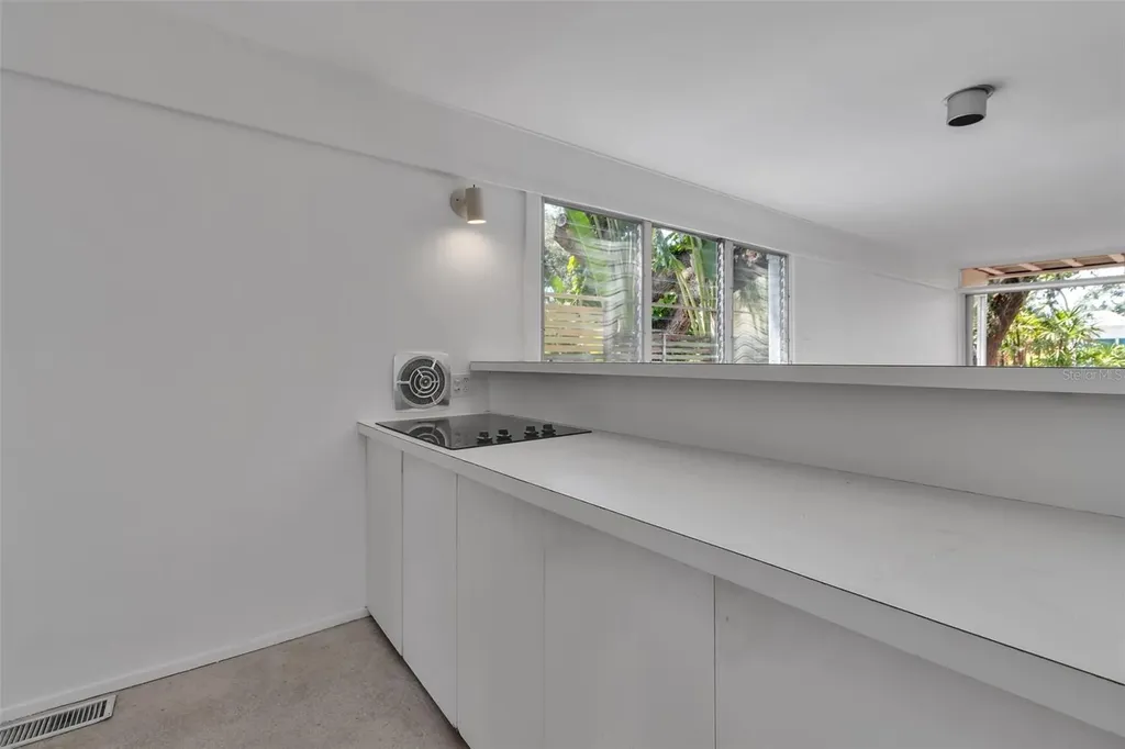 1677 Hyde Park Street Sarasota FL 34239