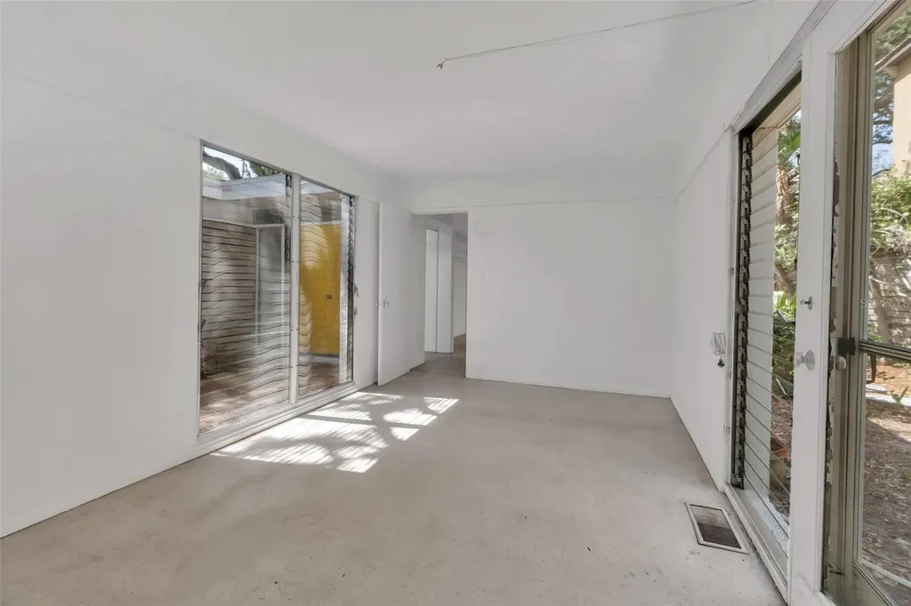 1677 Hyde Park Street Sarasota FL 34239