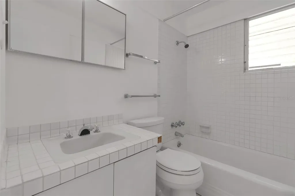 1677 Hyde Park Street Sarasota FL 34239