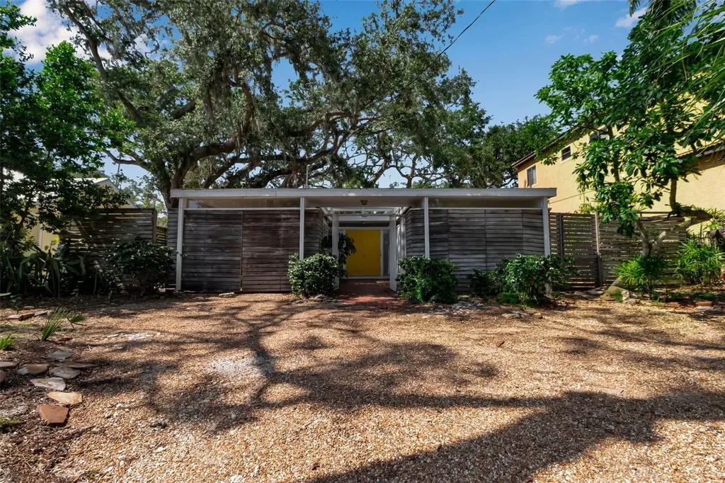 1677 Hyde Park Street Sarasota FL 34239