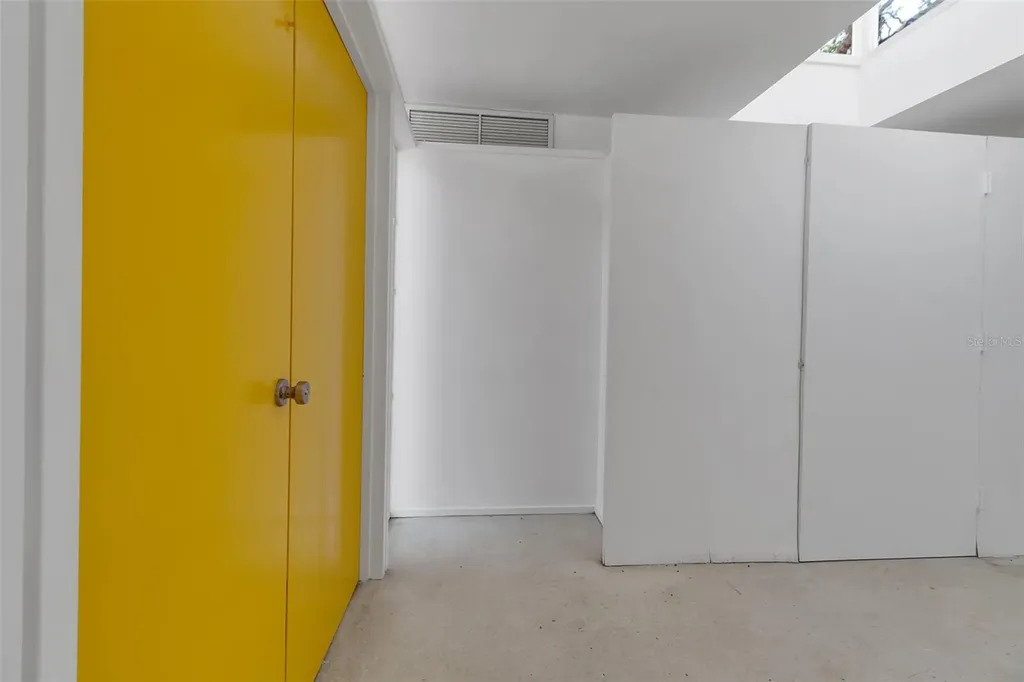 1677 Hyde Park Street Sarasota FL 34239