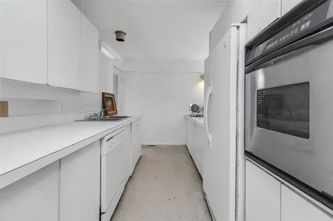 1677 Hyde Park Street Sarasota FL 34239