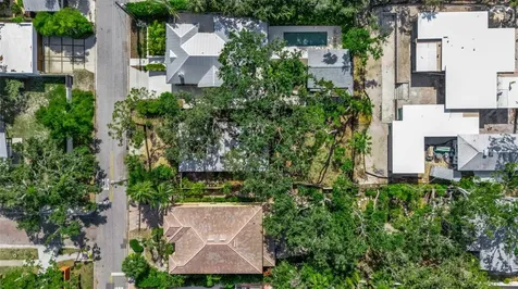 1677 Hyde Park Street Sarasota FL 34239