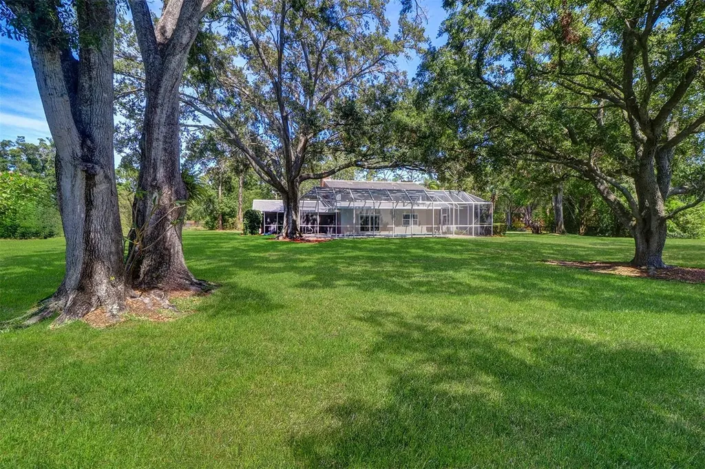 1670 Fox Road Clearwater FL 33764