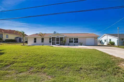 1933 Oregon Trail Englewood FL 34224