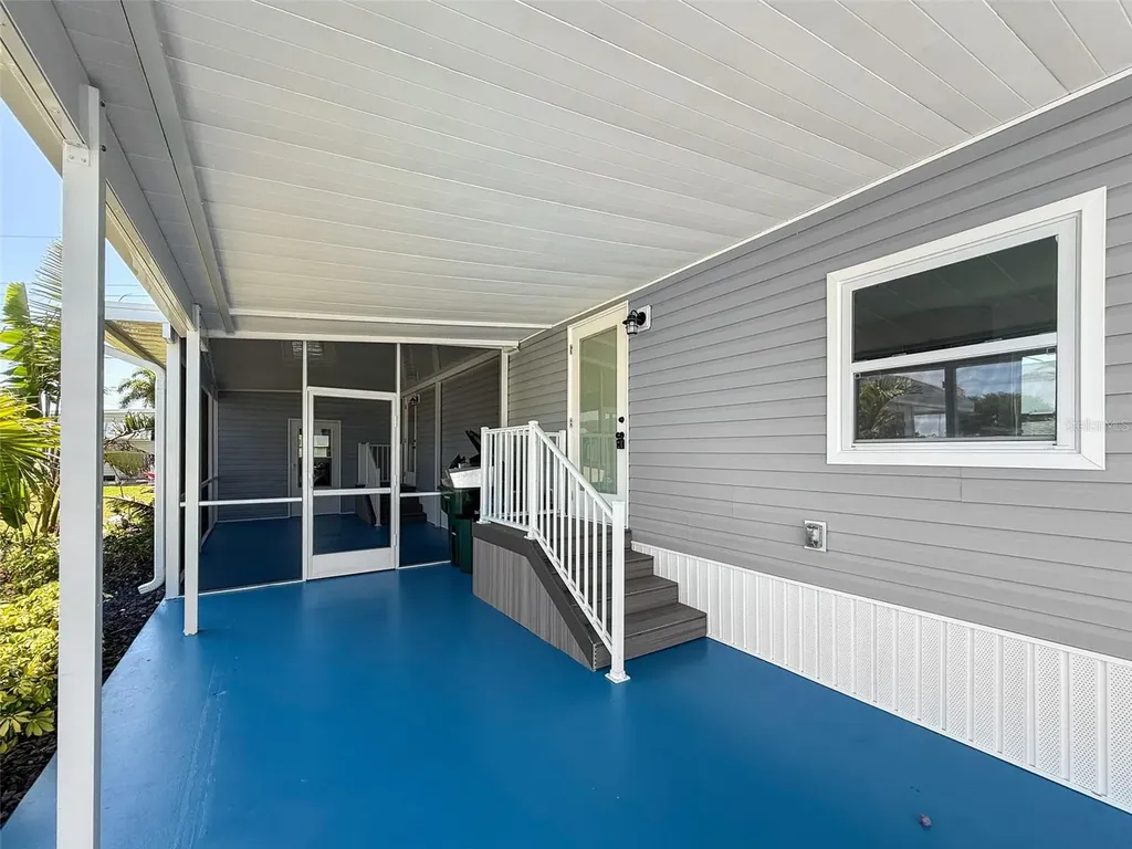 5141 Oakland Hills Avenue Sarasota FL 34234