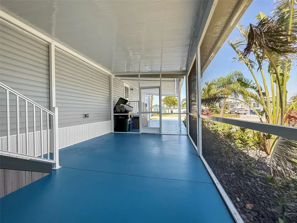5141 Oakland Hills Avenue Sarasota FL 34234