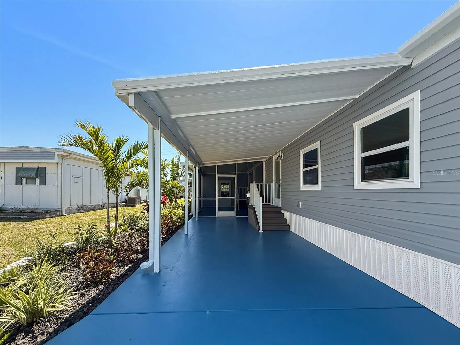 5141 Oakland Hills Avenue Sarasota FL 34234