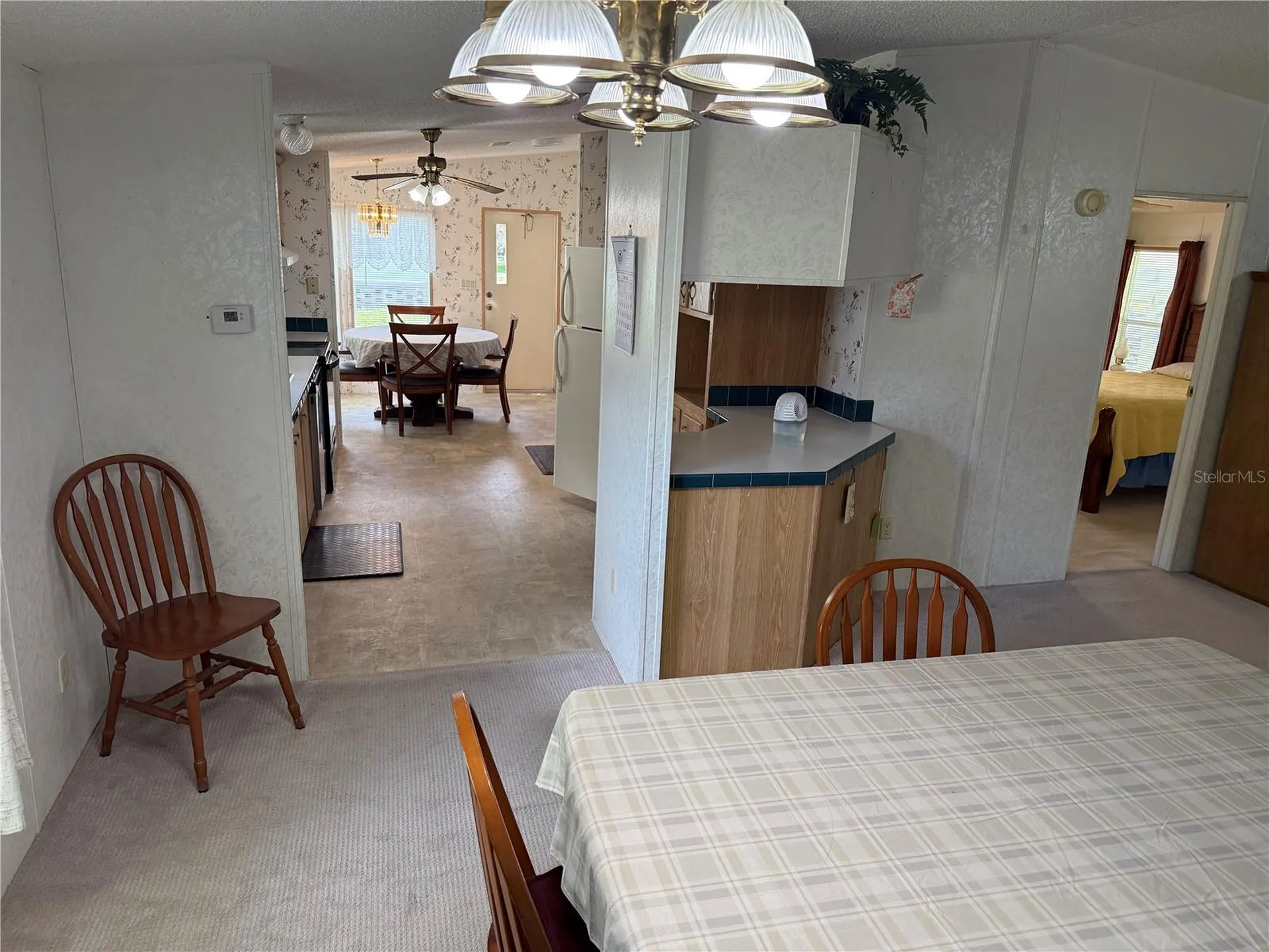 26 Canal Way Lake Panasoffkee FL 33538