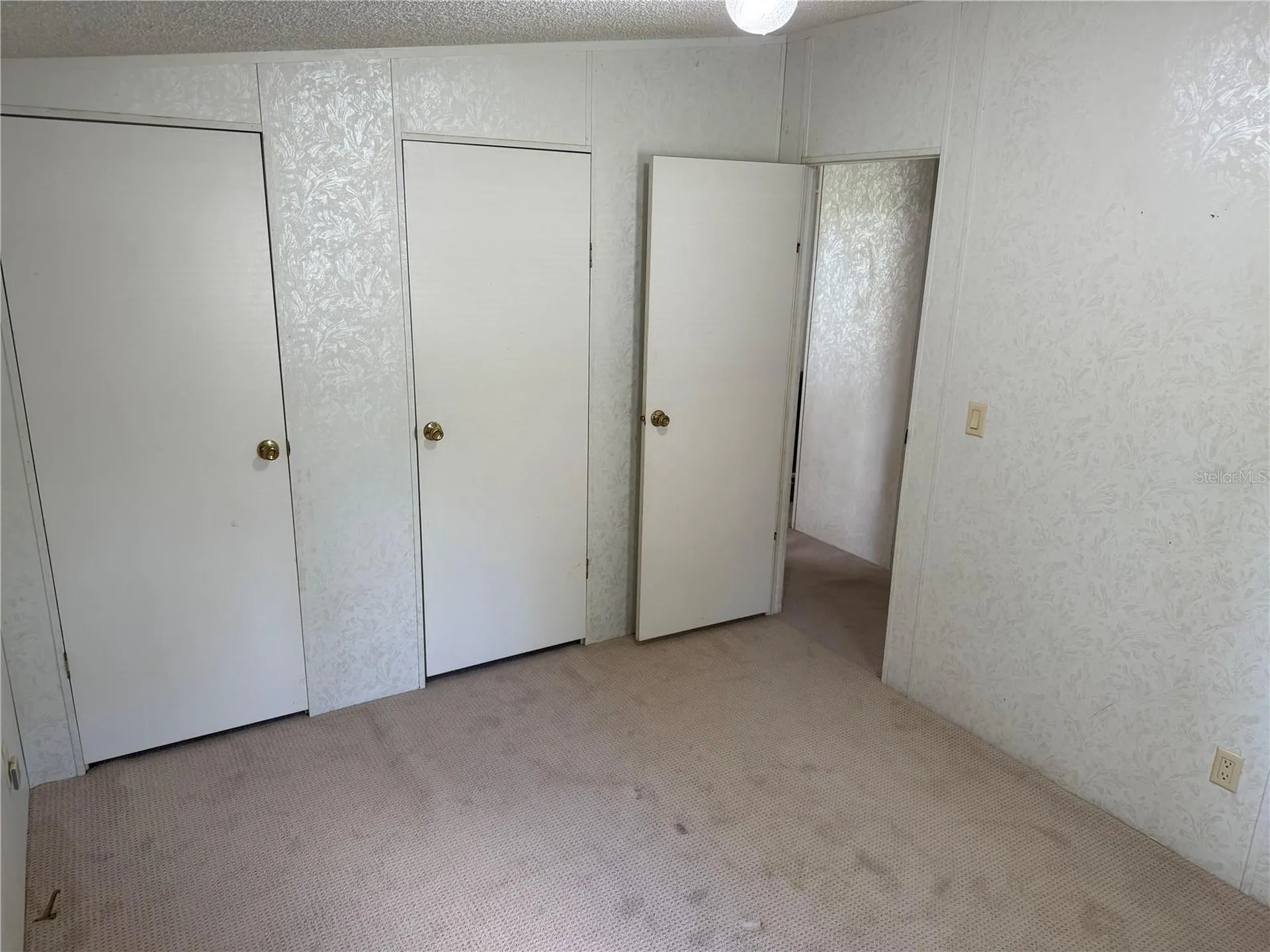 26 Canal Way Lake Panasoffkee FL 33538