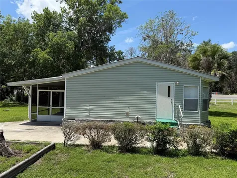 26 Canal Way Lake Panasoffkee FL 33538