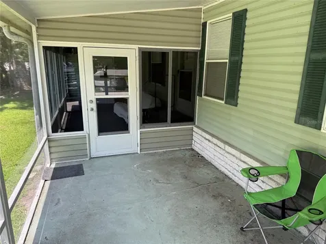 26 Canal Way Lake Panasoffkee FL 33538