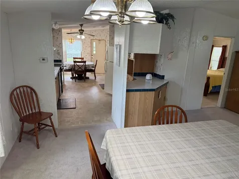 26 Canal Way Lake Panasoffkee FL 33538