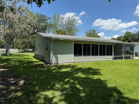 26 Canal Way Lake Panasoffkee FL 33538