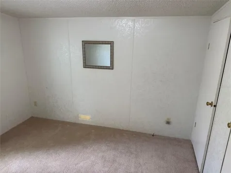 26 Canal Way Lake Panasoffkee FL 33538