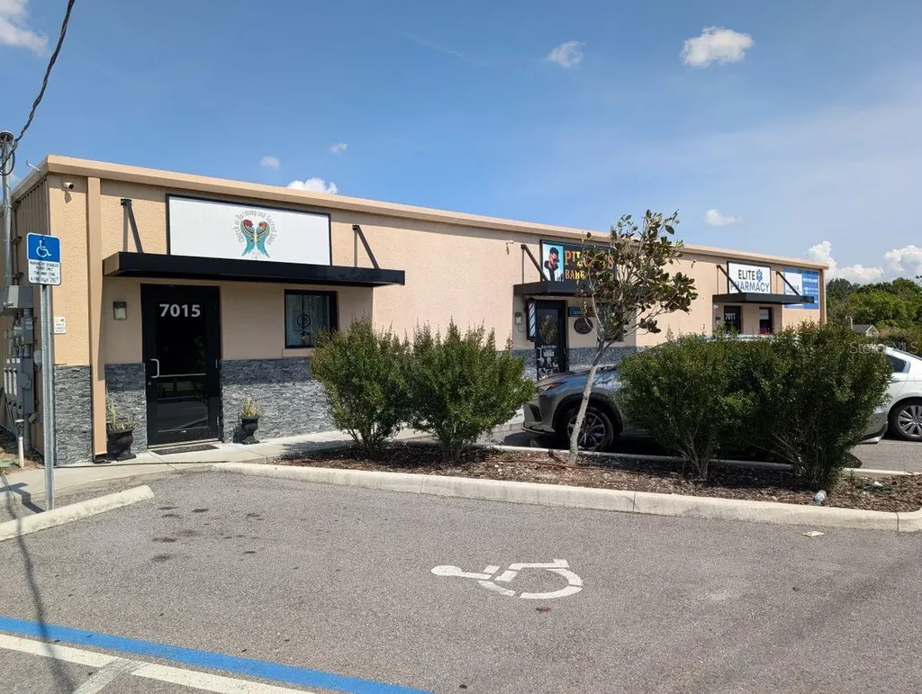 7011 N Manhattan Avenue Tampa FL 33614