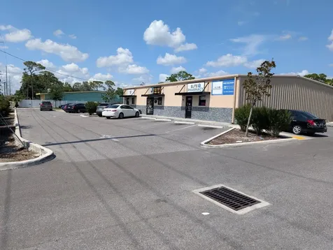 7011 N Manhatten Avenue Tampa FL 33614