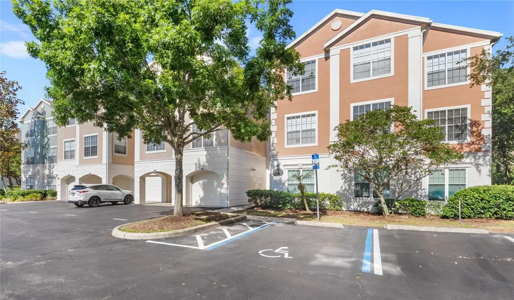 12837 Madison Pointe Circle Orlando FL 32821