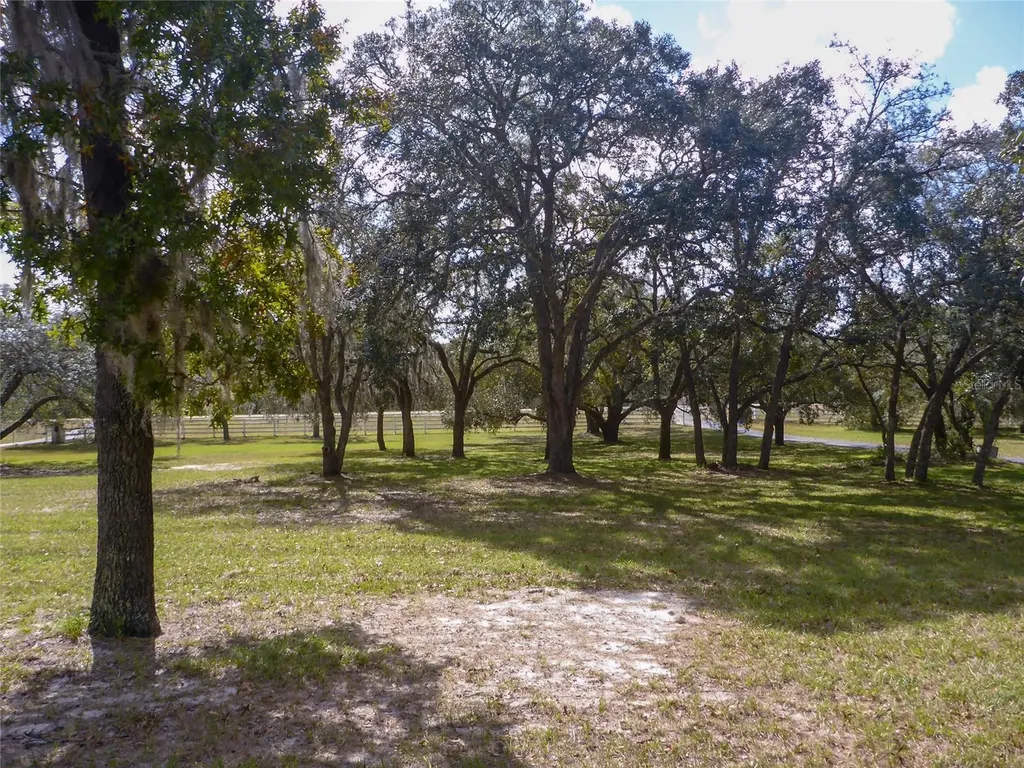 12271 Centralia Road Weeki Wachee FL 34614