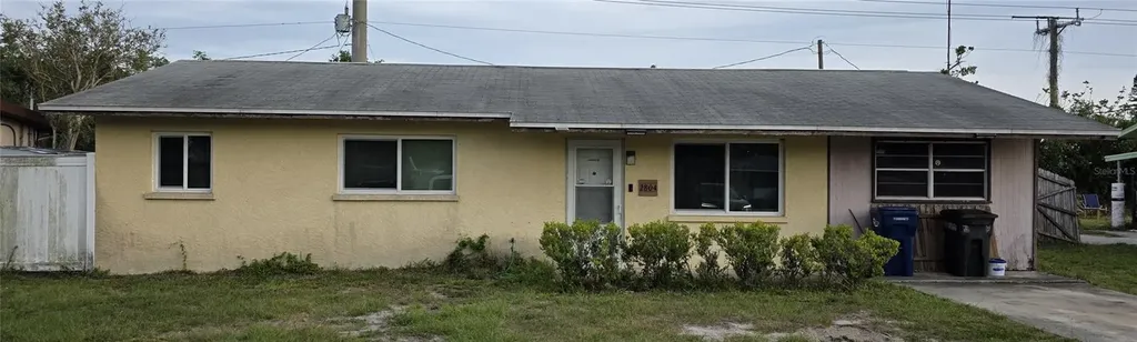 2804 52nd Avenue Terrace W Bradenton FL 34207
