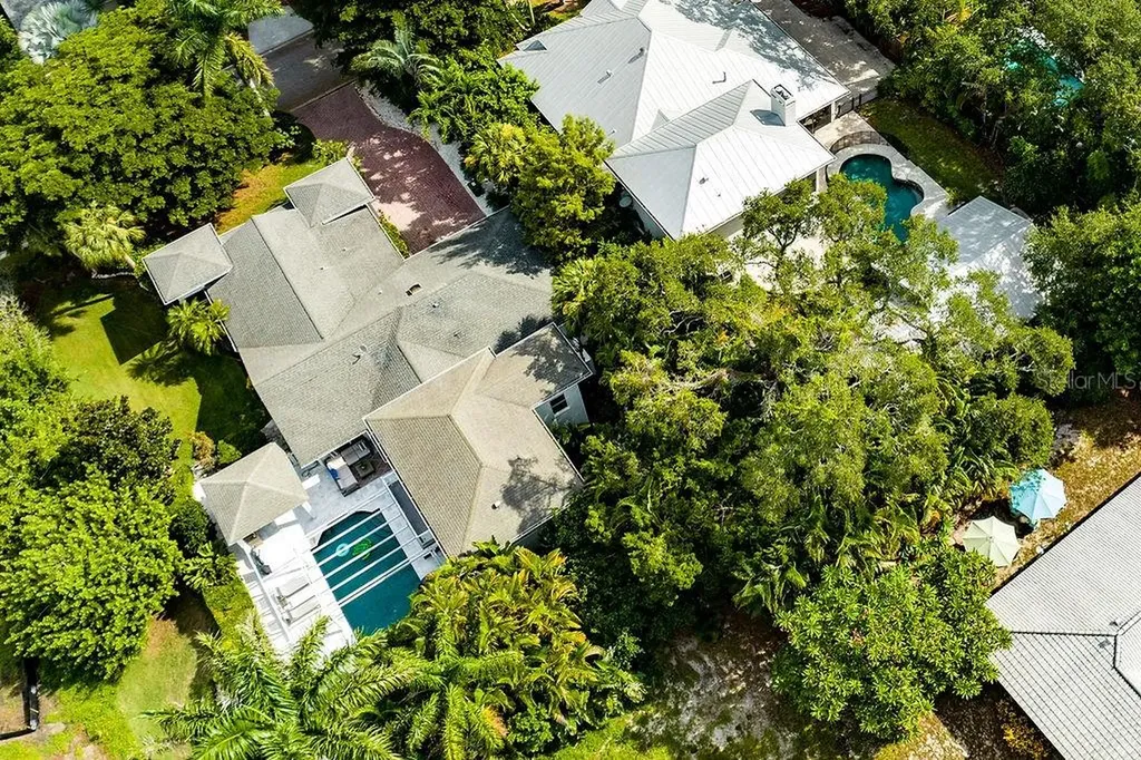 1720 Spring Creek Drive Sarasota FL 34239