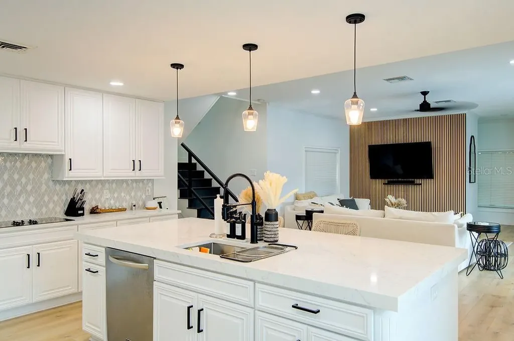 1720 Spring Creek Drive Sarasota FL 34239