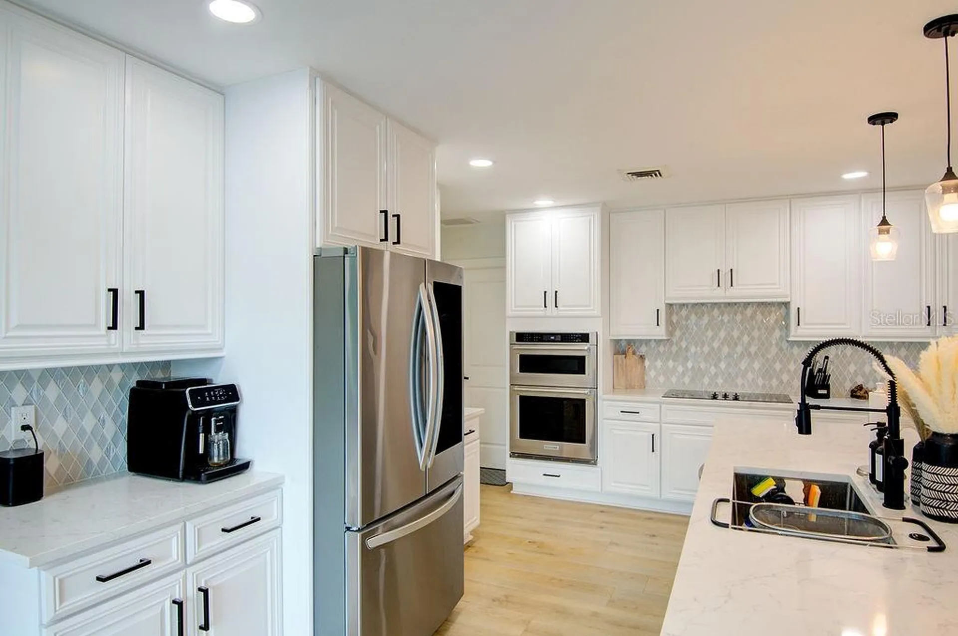 1720 Spring Creek Drive Sarasota FL 34239
