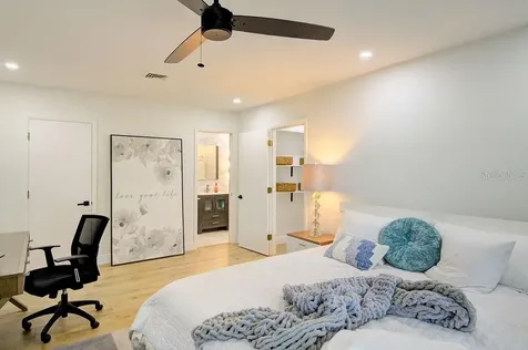 1720 Spring Creek Drive Sarasota FL 34239