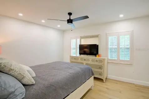 1720 Spring Creek Drive Sarasota FL 34239