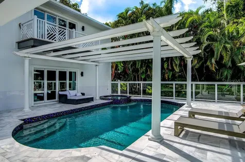 1720 Spring Creek Drive Sarasota FL 34239