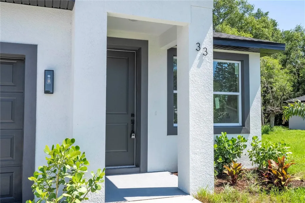 33 W 7th Street Apopka FL 32703