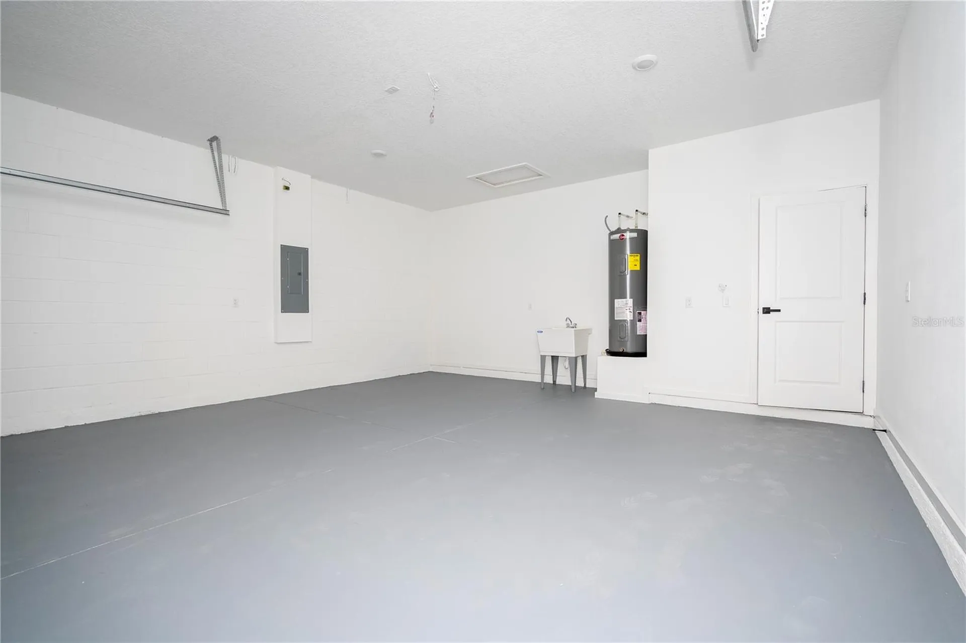 33 W 7th Street Apopka FL 32703