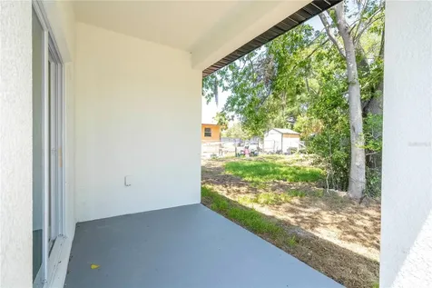 33 W 7th Street Apopka FL 32703