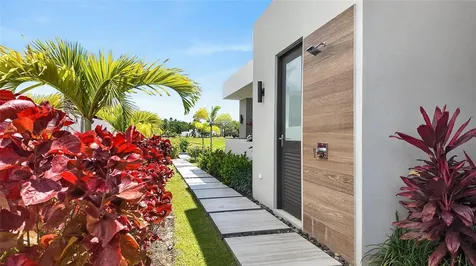 The Isles, #55 Lakefront Home, Dorado PR 00646