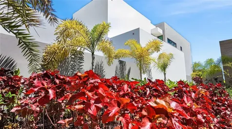 The Isles, #55 Lakefront Home, Dorado PR 00646