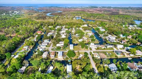 6230 Island Drive Weeki Wachee FL 34607