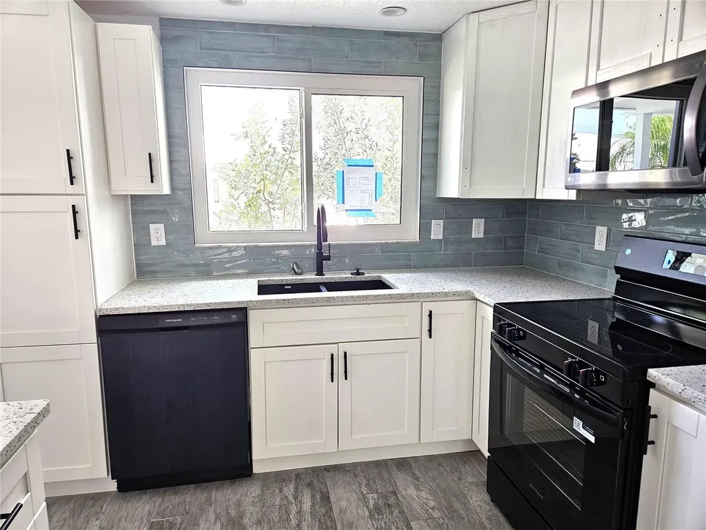 730 Spanish Drive S Longboat Key FL 34228