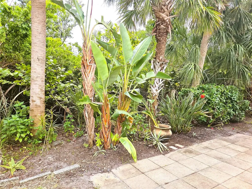 730 Spanish Drive S Longboat Key FL 34228