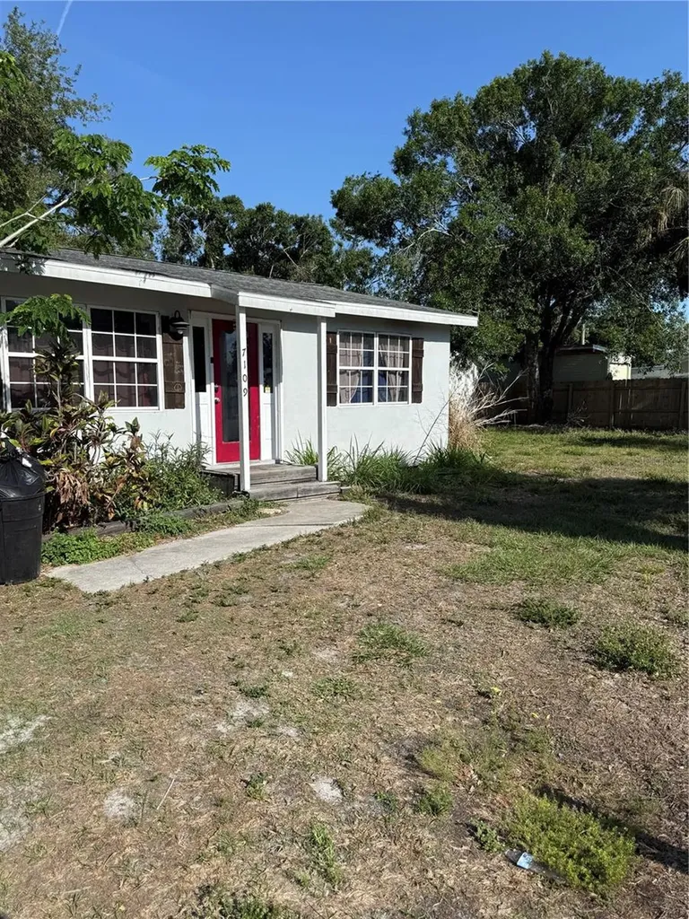 7109 28th Street E Sarasota FL 34243