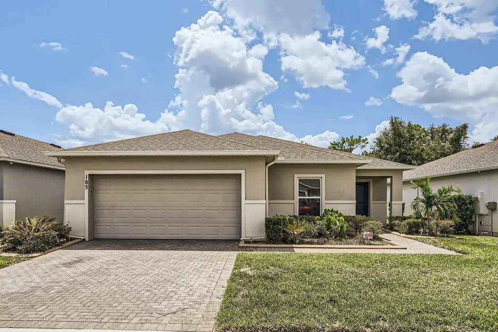 185 Hamlet Loop Davenport FL 33837