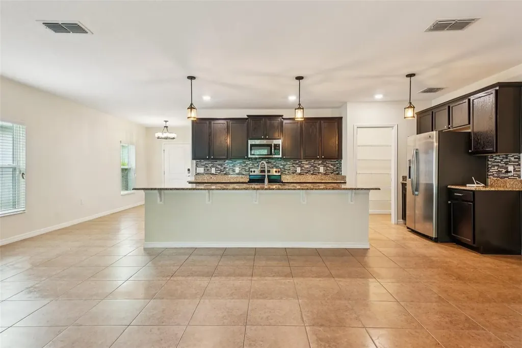 185 Hamlet Loop Davenport FL 33837