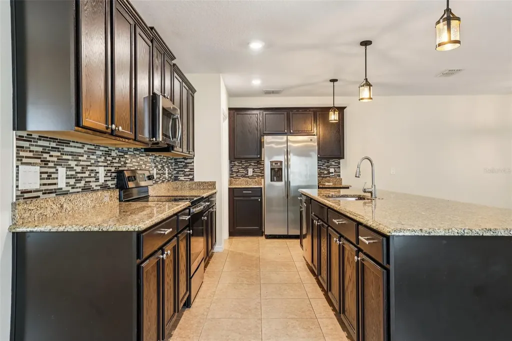 185 Hamlet Loop Davenport FL 33837