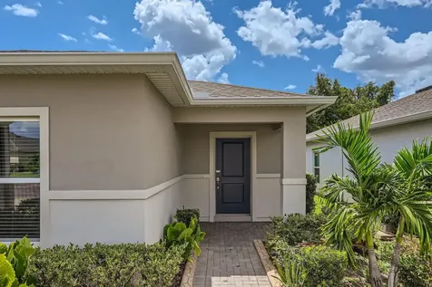 185 Hamlet Loop Davenport FL 33837