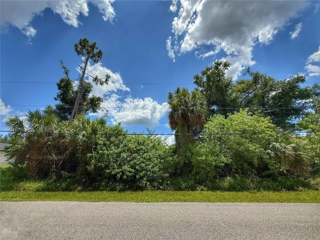 Wecoma Avenue North Port FL 34287