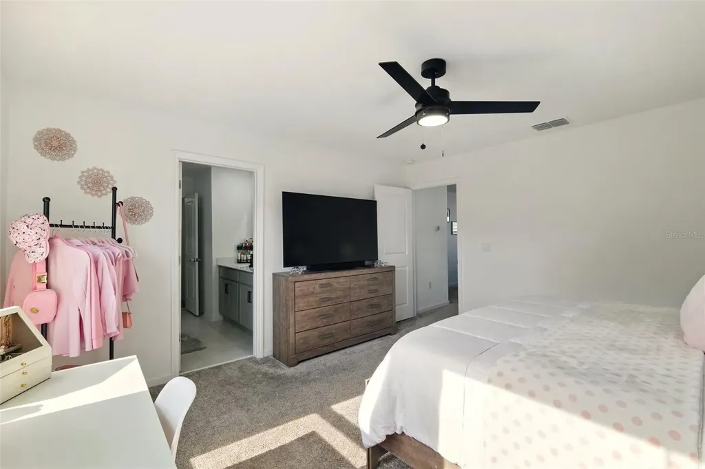 700 Trotters Drive Eagle Lake FL 33839
