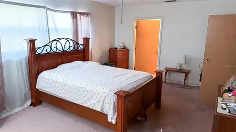 4719 Alcazar Way S St Petersburg FL 33712