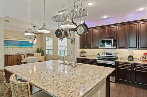 510 33rd Avenue N St Petersburg FL 33704
