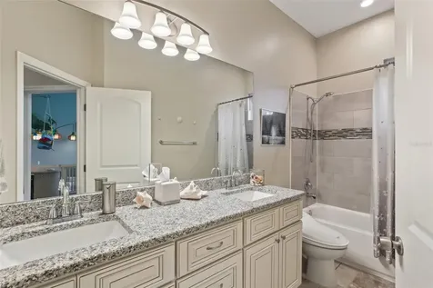 510 33rd Avenue N St Petersburg FL 33704